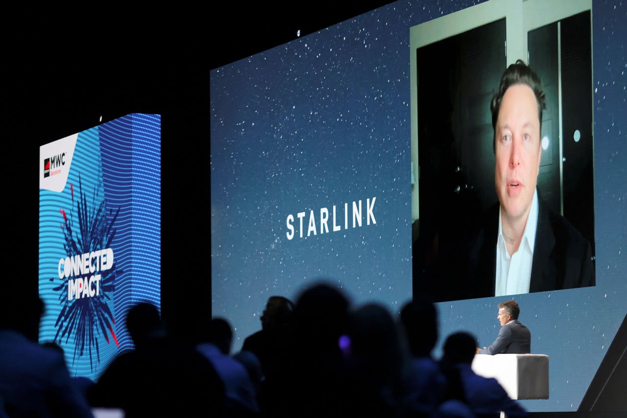 Elon Musk nói về tương lai của Starlink tại MWC 2021